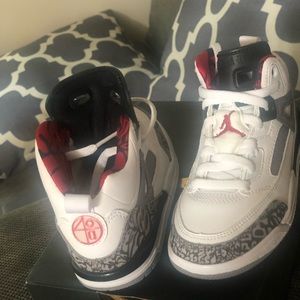Little kids Jordan sneakers sz 12.